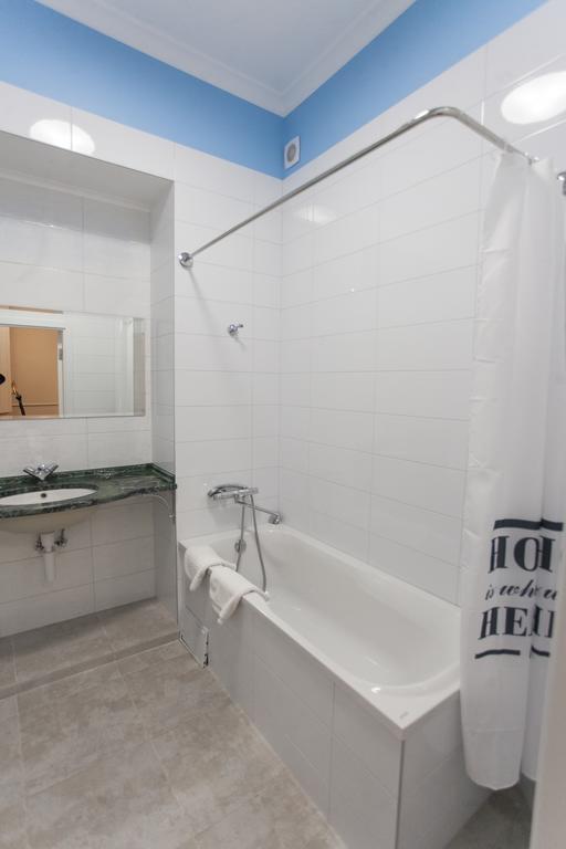 Apartment On Sumskaya No Smoking Kharkiv Exterior photo