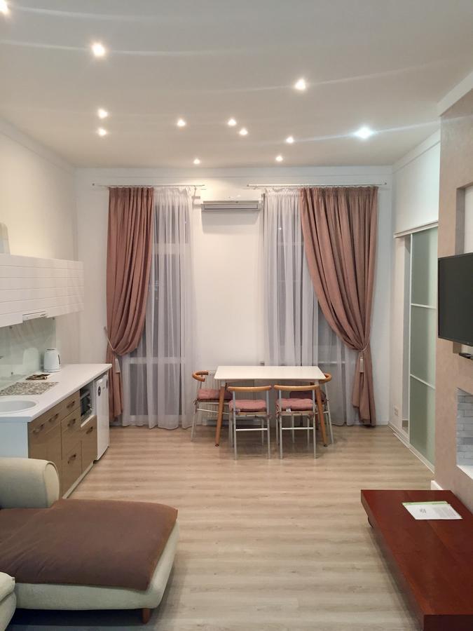 Apartment On Sumskaya No Smoking Kharkiv Exterior photo